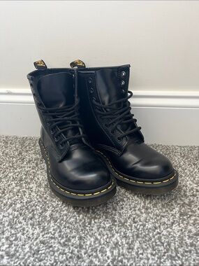 Dr. Martens 1460 Smooth Leather Black Boots Women’s Size 5 US